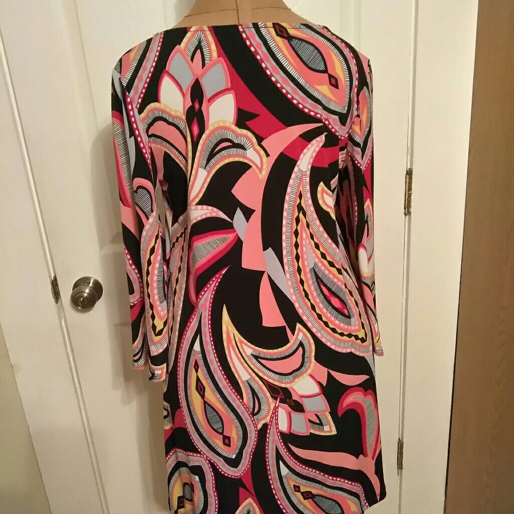 DRESS - Picture 3 of 3
